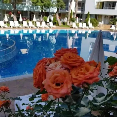Sunny Beach 1-Bed Apartment * ساني بيتش